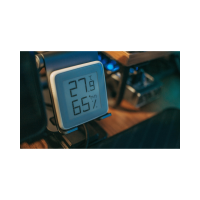 UNIVERSAL TEMPERATURE CURVE GOVERNS LIFE